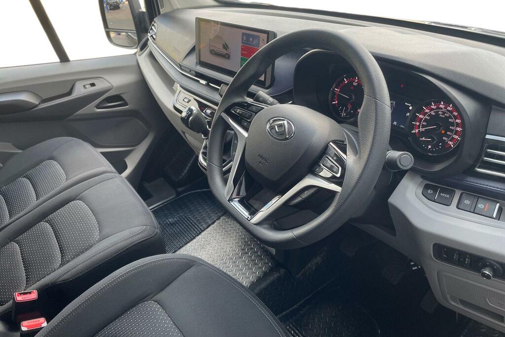 Maxus Deliver 9 Deliver 9 2.0 D20 Work Ready Luton Manu White #8
