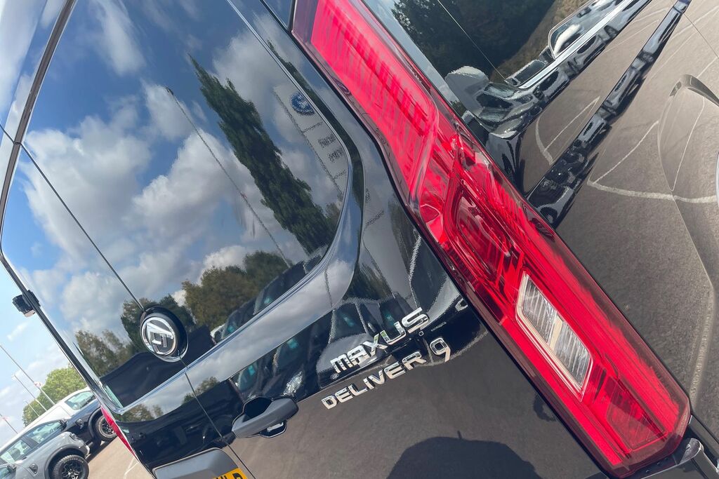 Maxus Deliver 9 Deliver 9 2.0 D20 Work Ready Luton Manu White #24