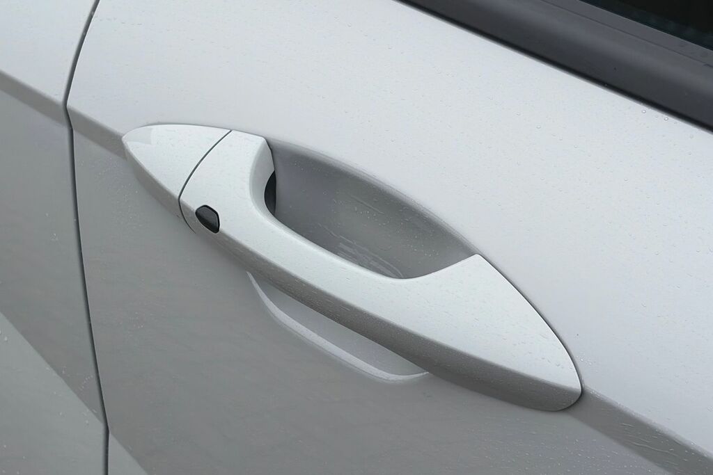 Hyundai Kona Hatchback Grey #25
