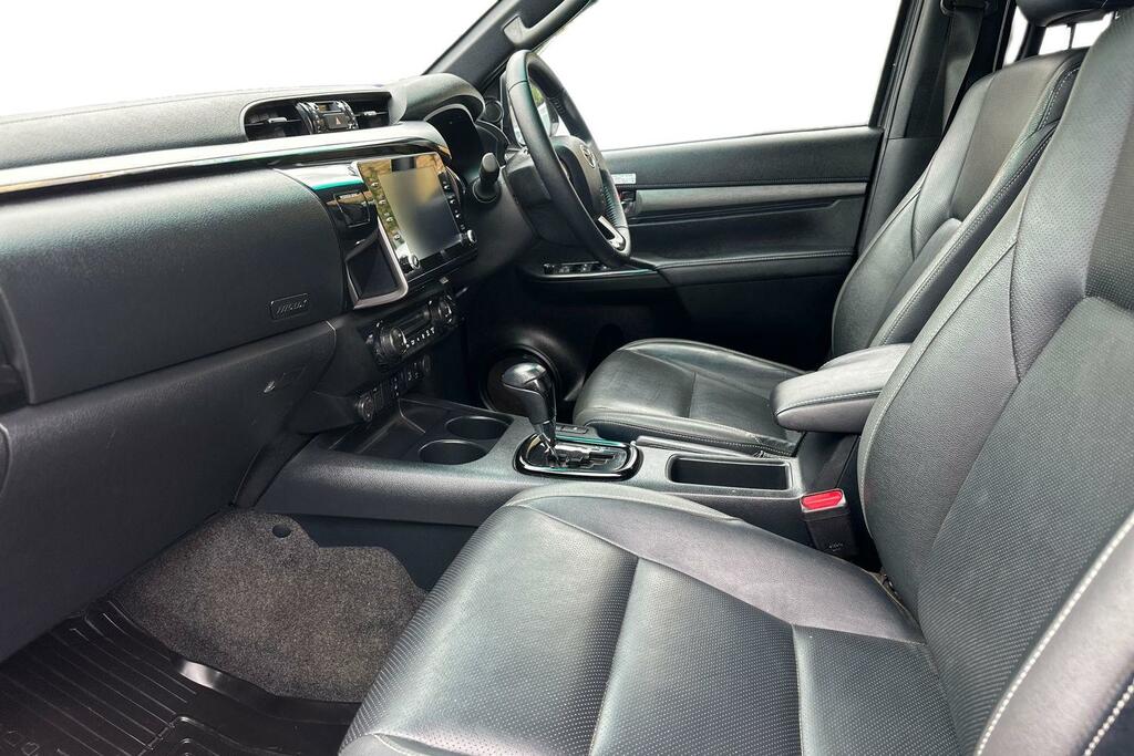 Toyota HILUX 2.4 D-4d Active Extra Pickup Extended Cab Dies Silver #7