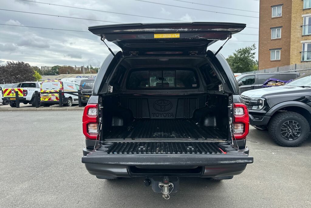 Toyota HILUX 2.4 D-4d Active Extra Pickup Extended Cab Dies Silver #17