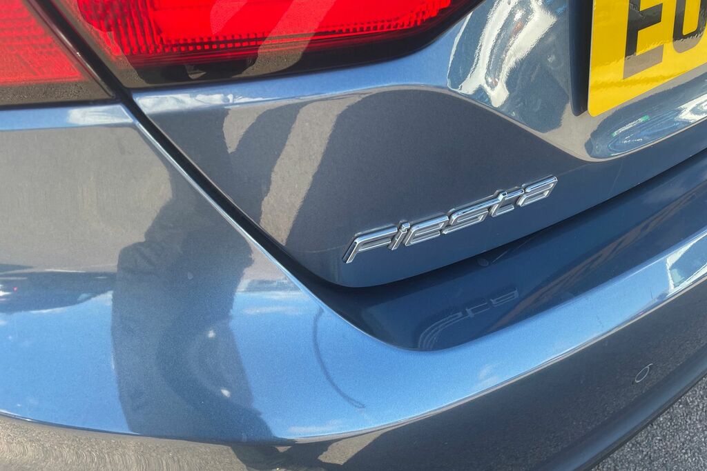 Ford Fiesta 1.0 Ecoboost Titanium White #24