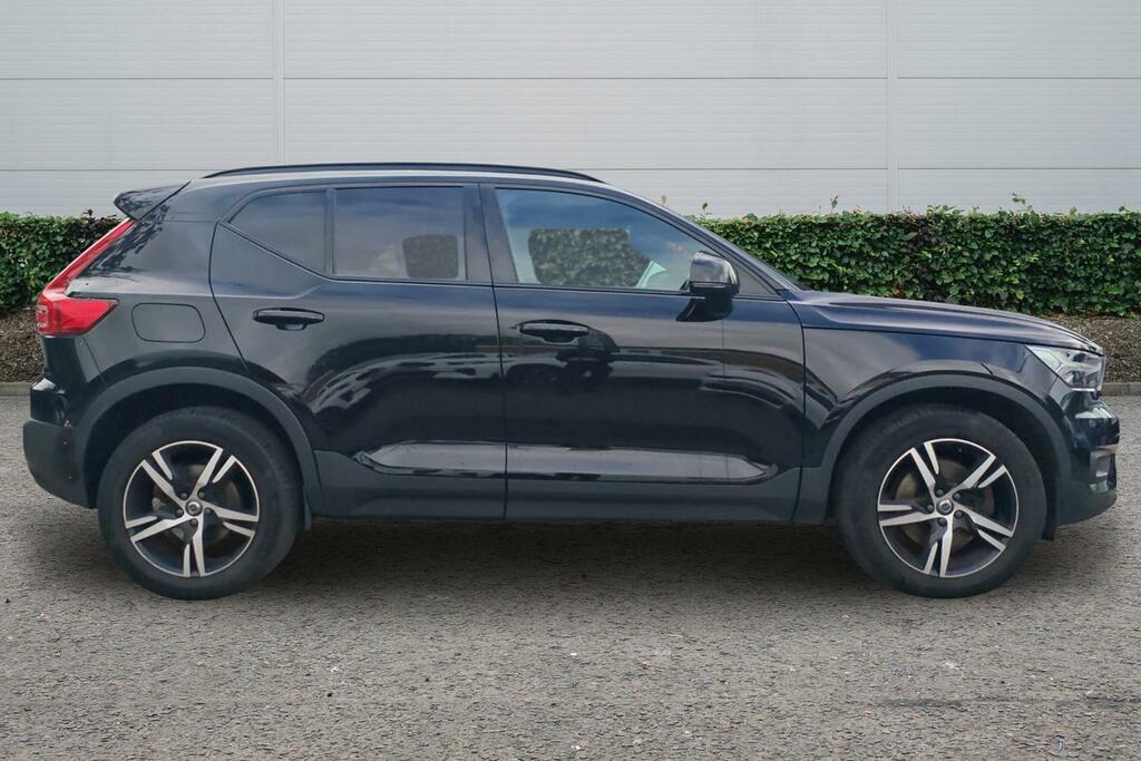 Volvo XC40 Volvo Xc40 Estate 2.0 B4p R Design Awd Black #3