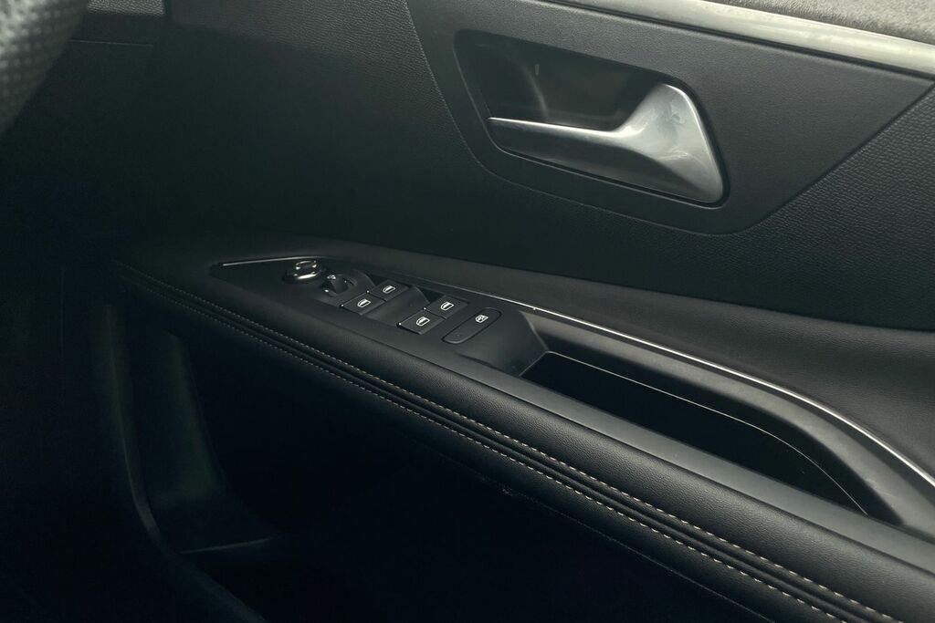Peugeot 3008 Active Premium Black #16