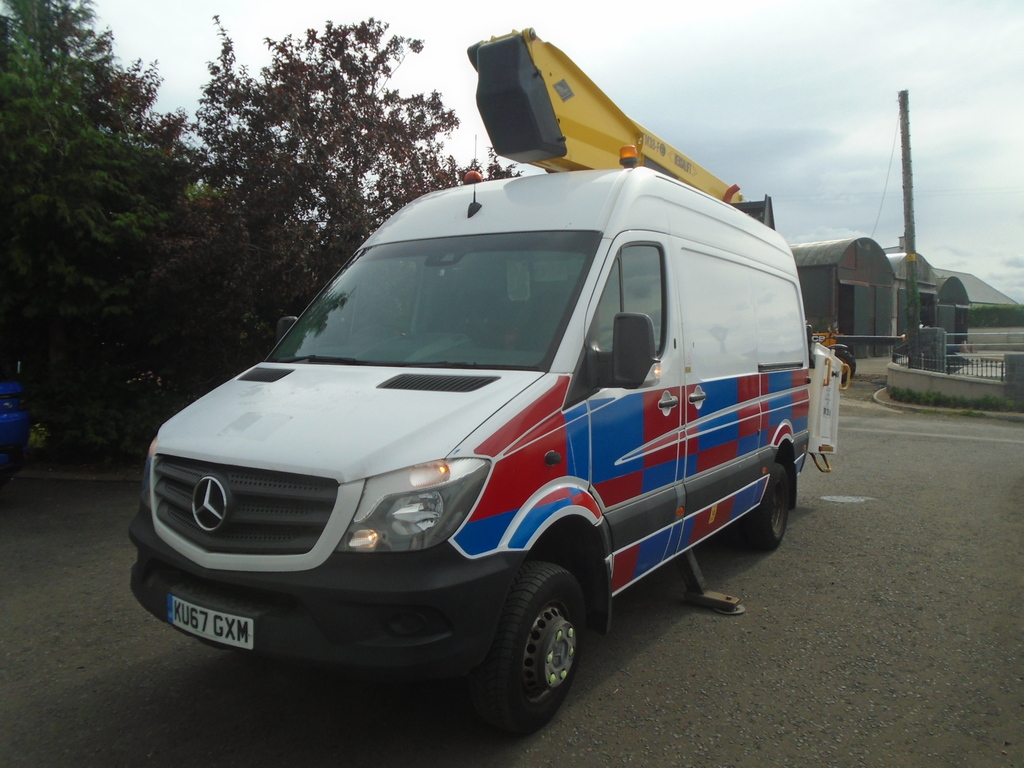Mercedes-Benz Sprinter Cherrypicker.  #2