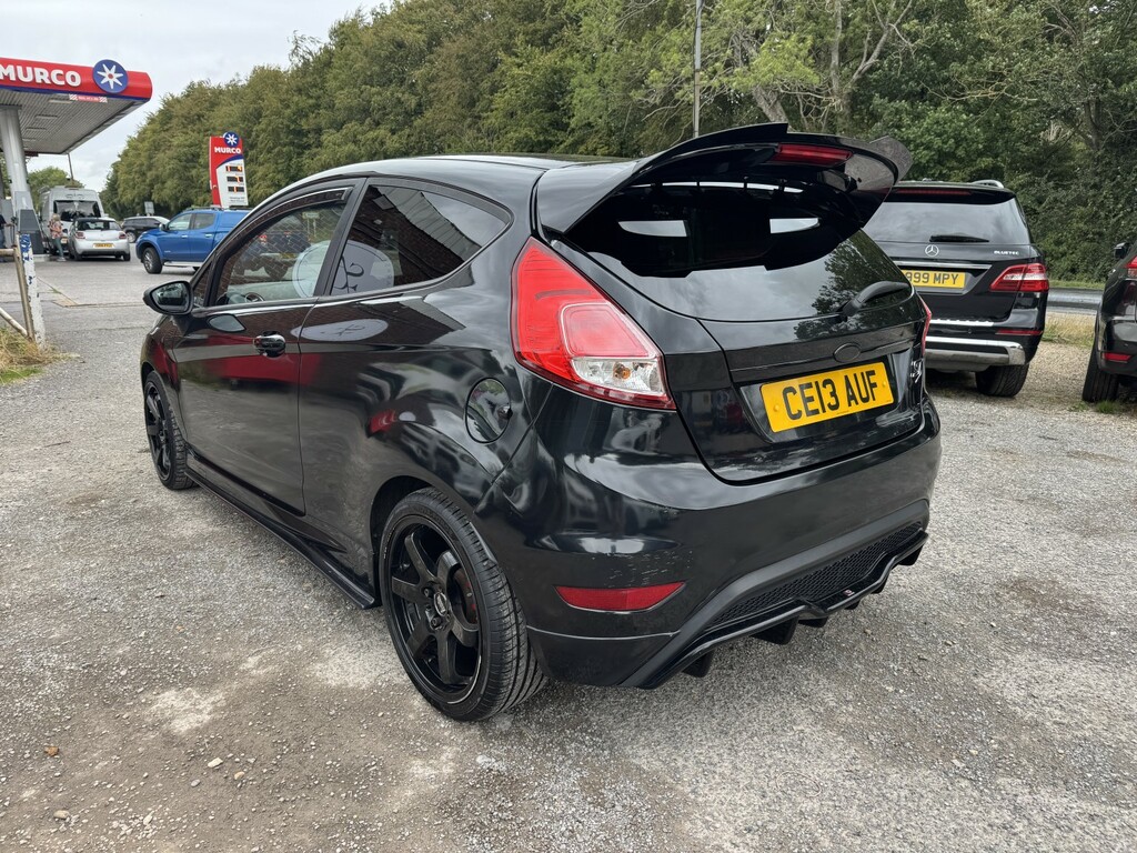 Ford Fiesta 1.6 T Ecoboost St-2 Black #4