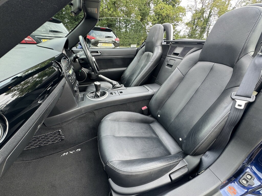 Mazda MX-5 2.0I Icon Euro 4 Red #10