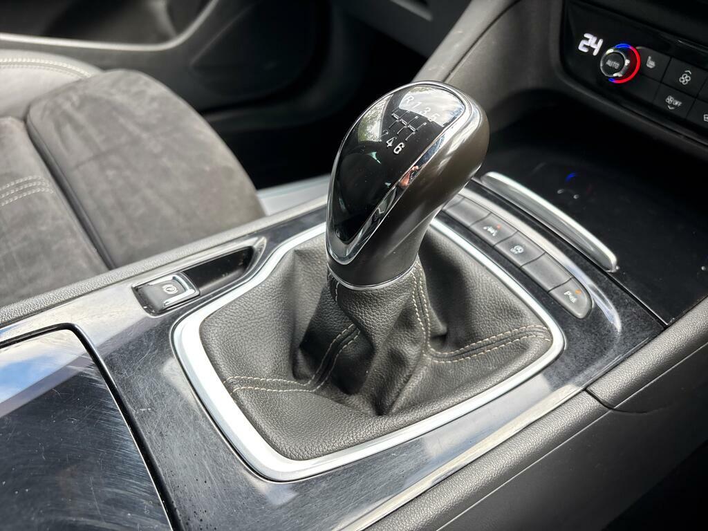 Vauxhall Insignia Elite Nav Black #23