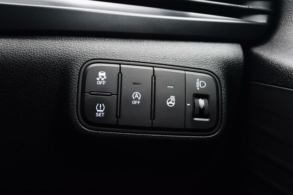 Hyundai I20 Black Line Black #9