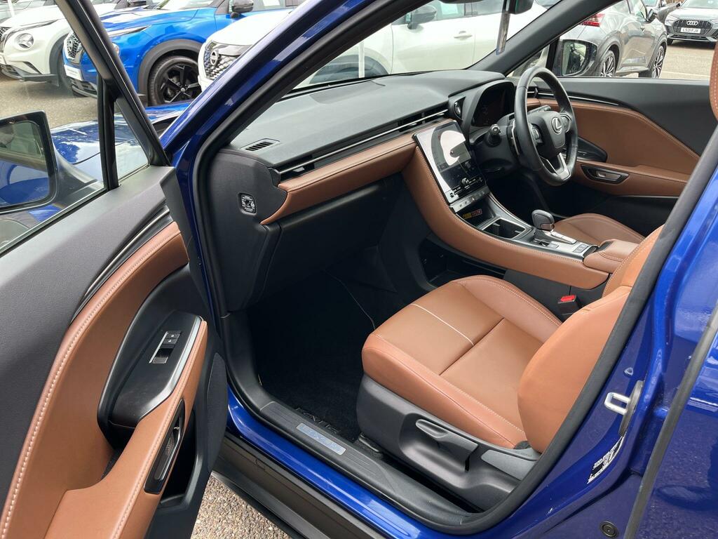 Lexus LBX 1.5 Vvt-ie Takumi E-cvt Euro 6 Ss Blue #2