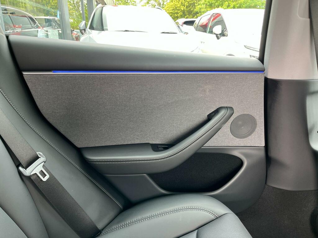 Tesla Model 3 2025 Long Range Saloon Rwd 235 Blue #43
