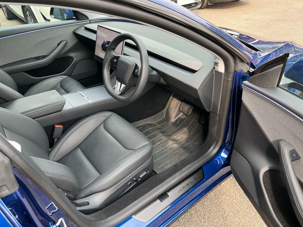 Tesla Model 3 2025 Long Range Saloon Rwd 235 Blue #40