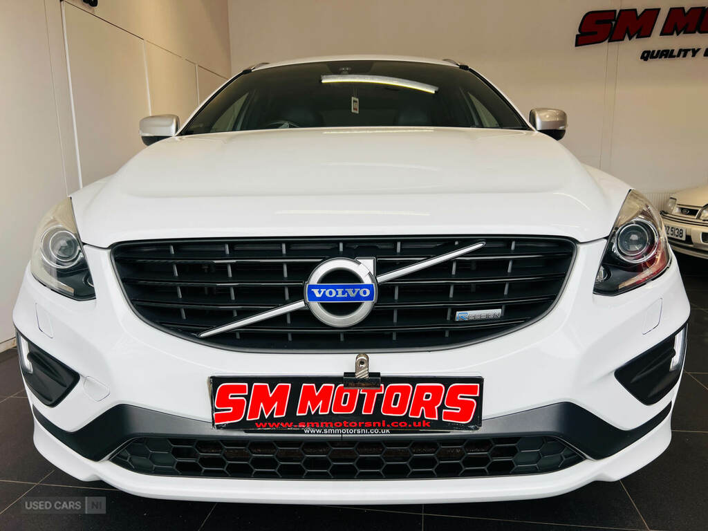 Volvo XC60 D4 181 R Design Lux Nav White #2