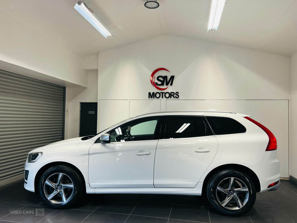 Volvo XC60 D4 181 R Design Lux Nav White #3