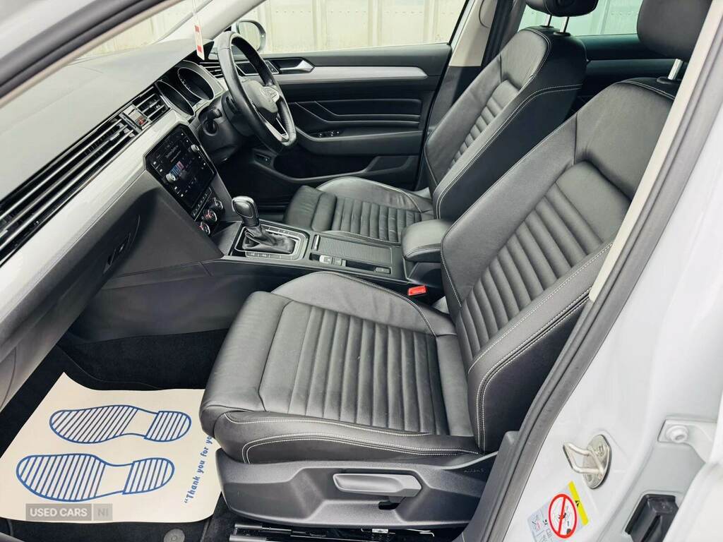 Volkswagen Passat Gte Grey #8
