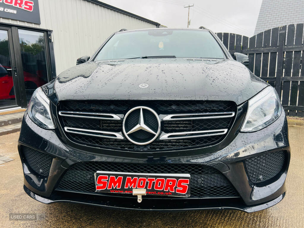 Mercedes-Benz GLE Class Gle 250D 4Matic Amg Night Edition 9G-tronic Black #2