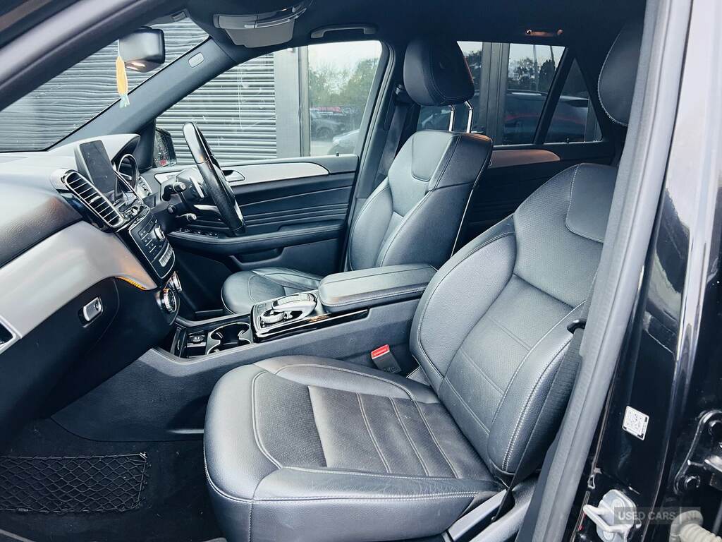 Mercedes-Benz GLE Class Amg Night Edition Black #9