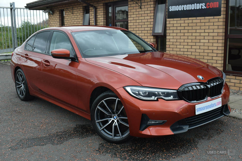 BMW 3 Series 320I Sport Step Orange