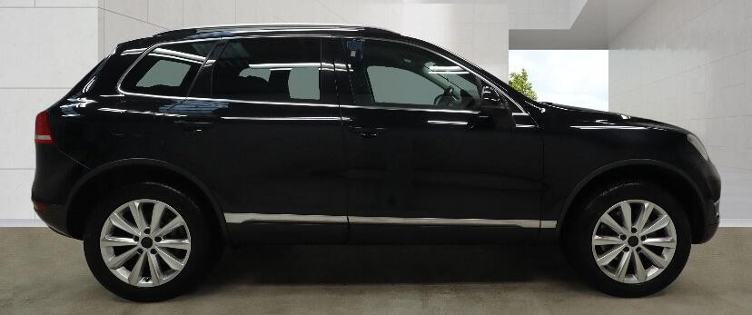 Volkswagen Touareg 3.0 Tdi V6 Bluemotion Tech Se Tiptronic 4Wd Euro 5 Black #2