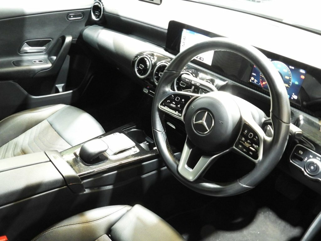 Mercedes-Benz A Class 1.3L Se DK71MSV Blue #2