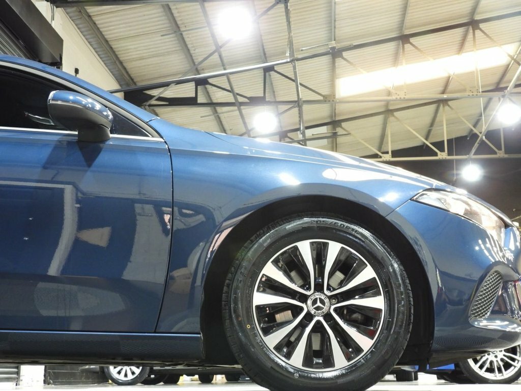 Mercedes-Benz A Class 1.3L Se DK71MSV Blue #6