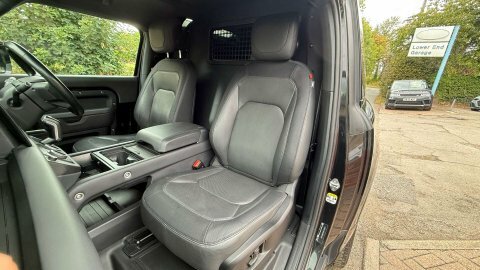 Land Rover Defender 3.0 D250 Hard Top Se Silver #8