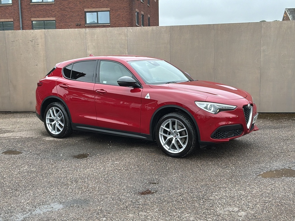 Alfa Romeo Stelvio T Milano Edizione Red