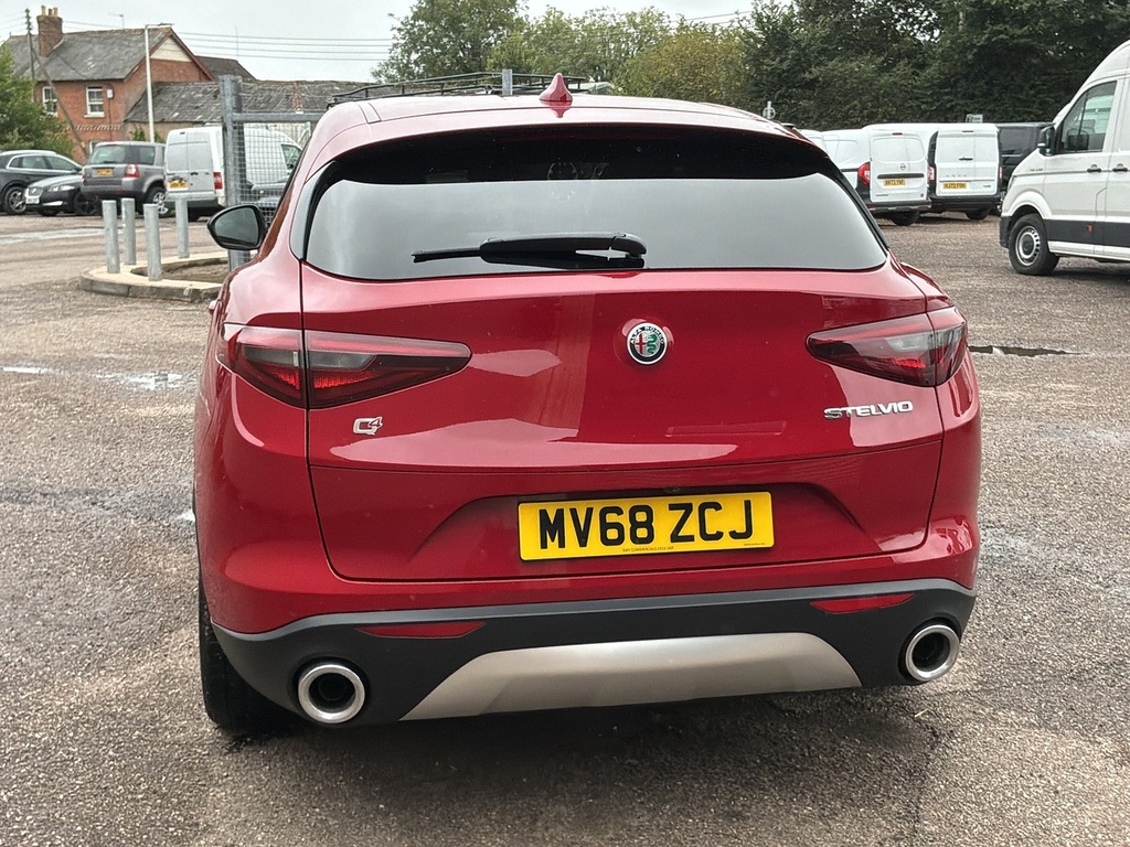 Alfa Romeo Stelvio T Milano Edizione Red #4