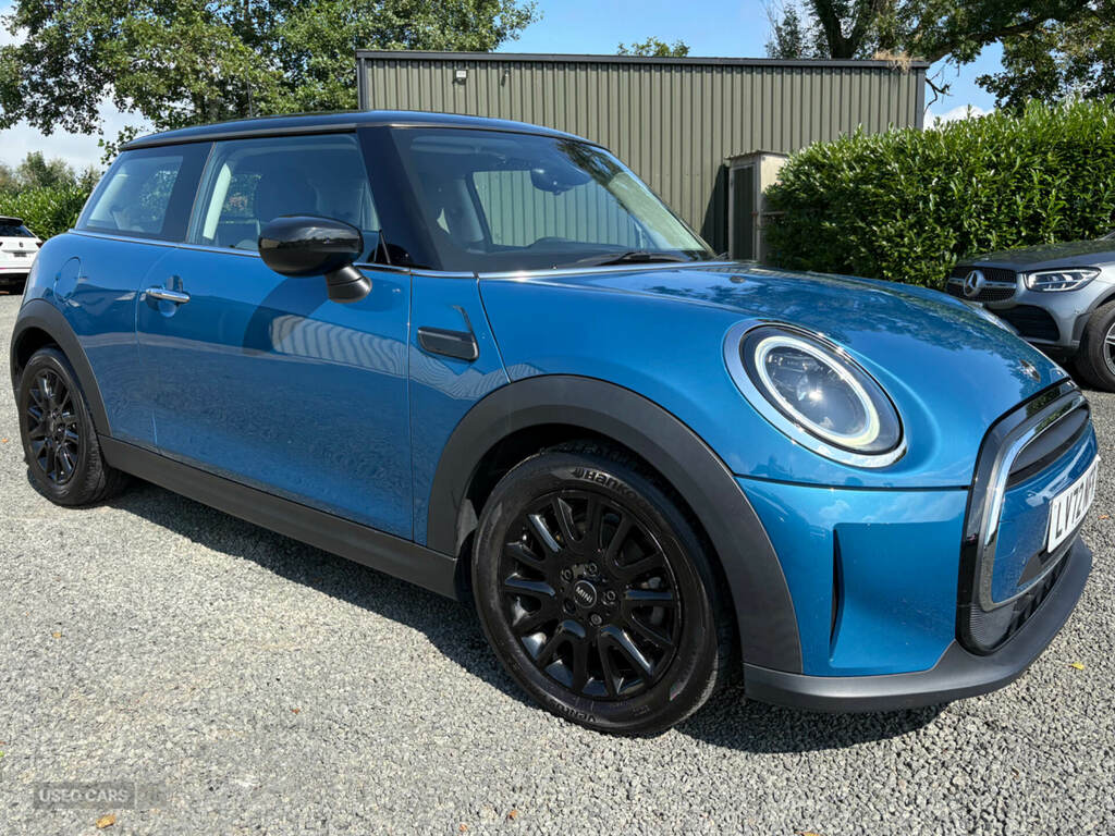 Mini Hatch 1.5 Cooper Classic Blue