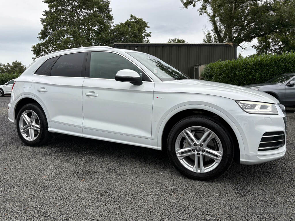 Audi Q5 40 Tdi Quattro S ET68JCV White #3