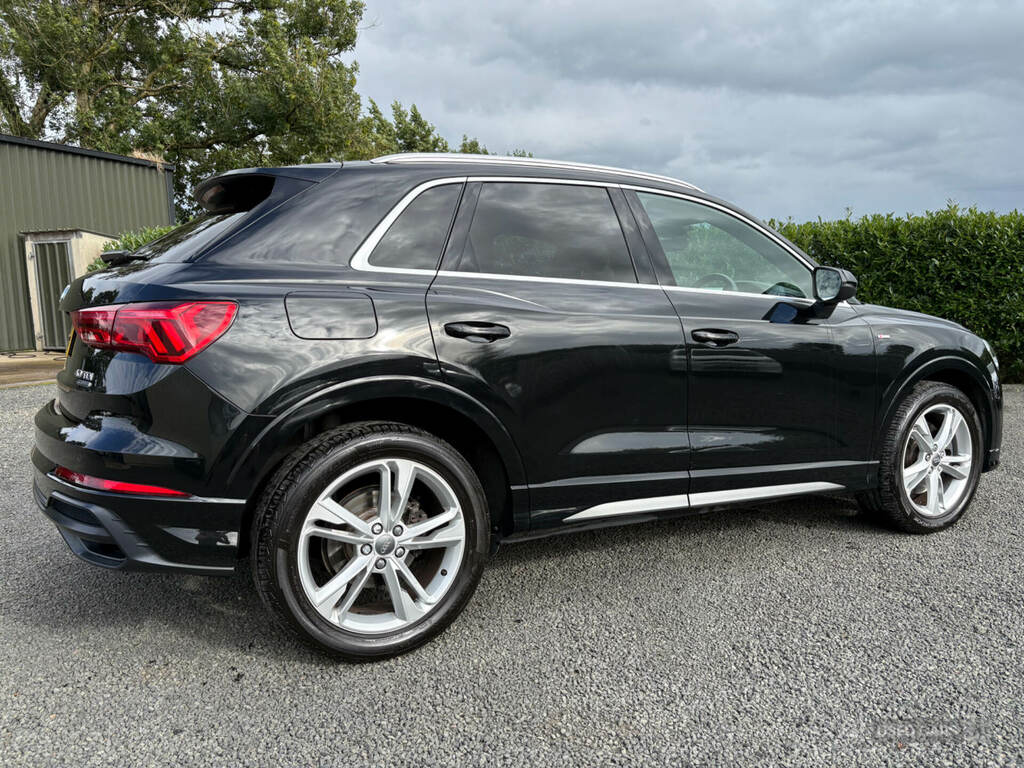Audi Q3 40 Tdi Quattro S Black #5
