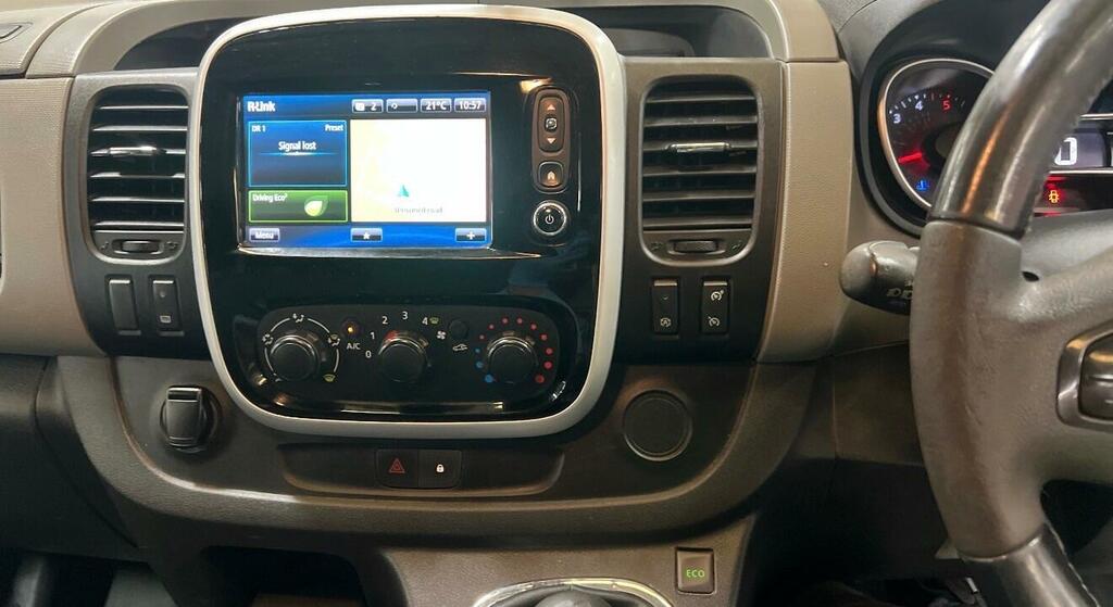 Renault Trafic Diesel White #10