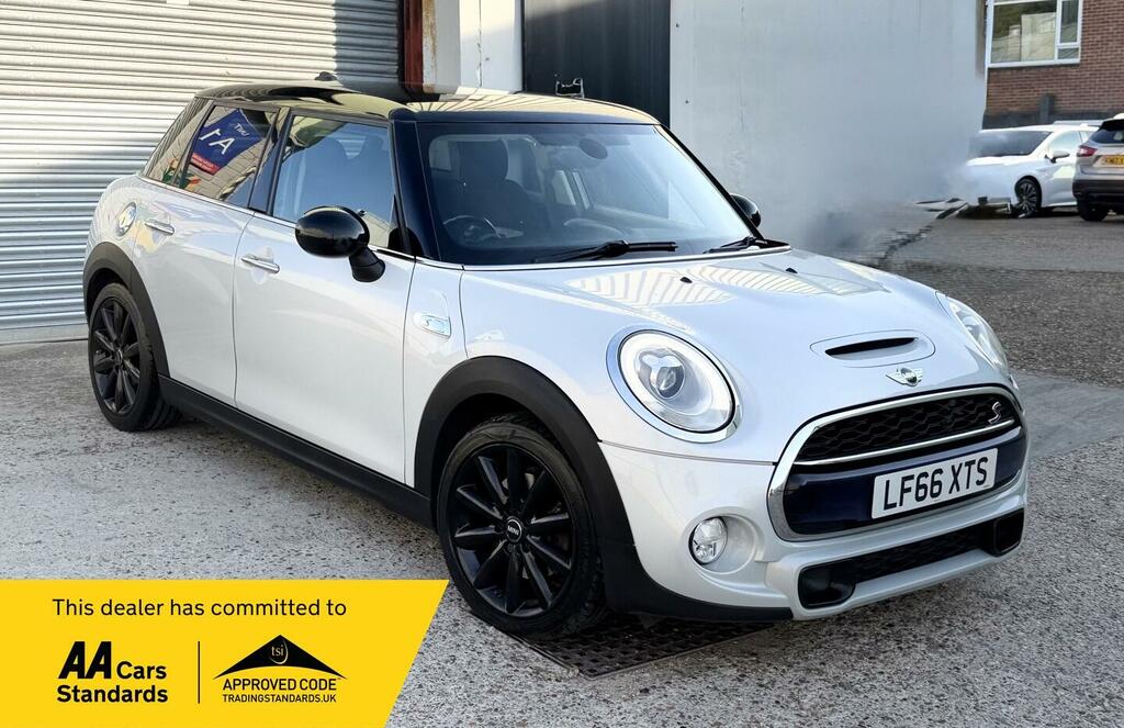 Mini Hatch 2.0 Cooper S Euro 6 S S Silver