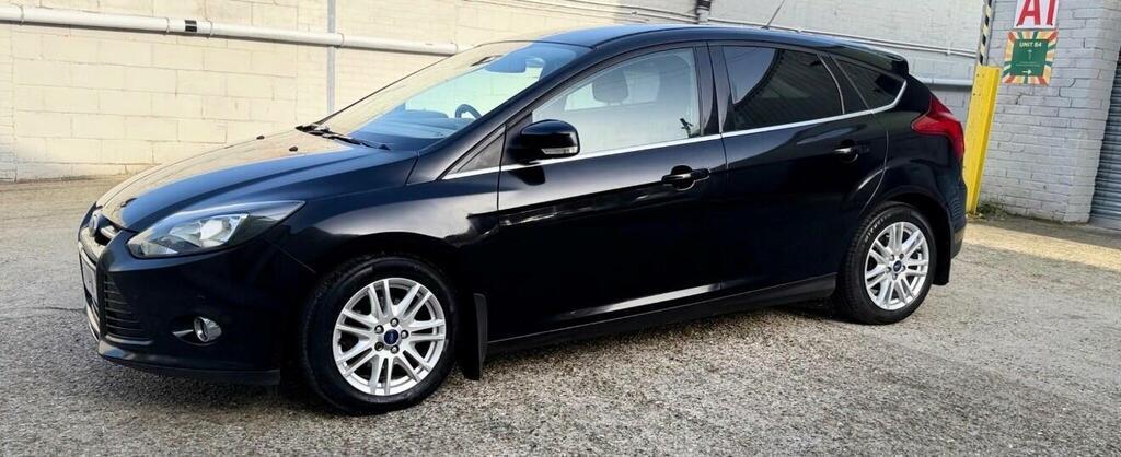Ford Focus 1.6 Titanium Powershift Euro 5 RJ12PYW Black #6