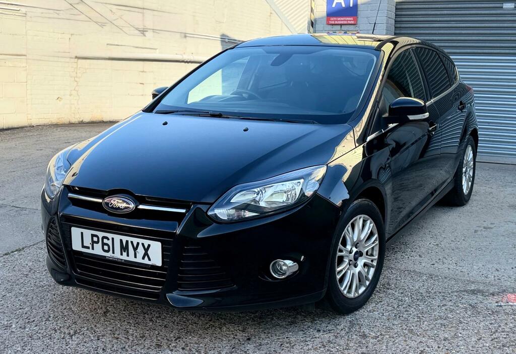 Ford Focus 1.6 Titanium Powershift Euro 5 LP61MYX Black #3