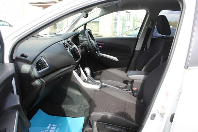 Suzuki SX4 S-cross Hatchback Blue #14
