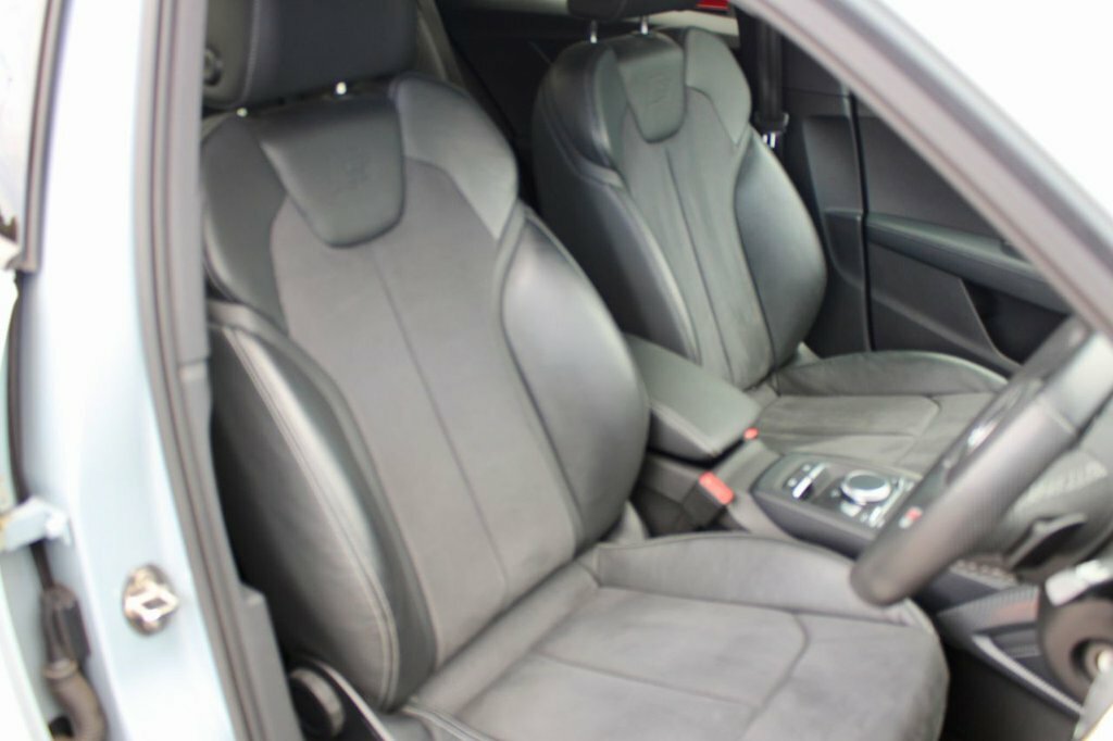 Audi SQ2 2L Black Edition Grey #5