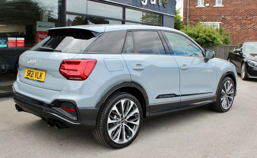 Audi SQ2 2L Black Edition Grey #4