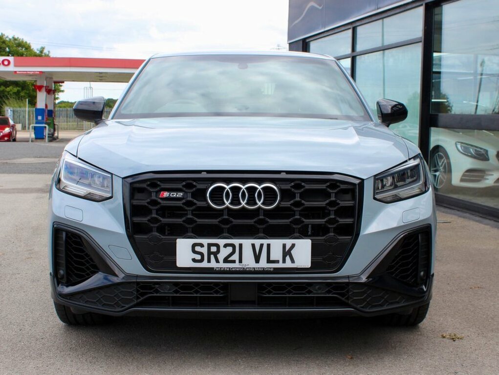 Audi SQ2 2L Black Edition Grey