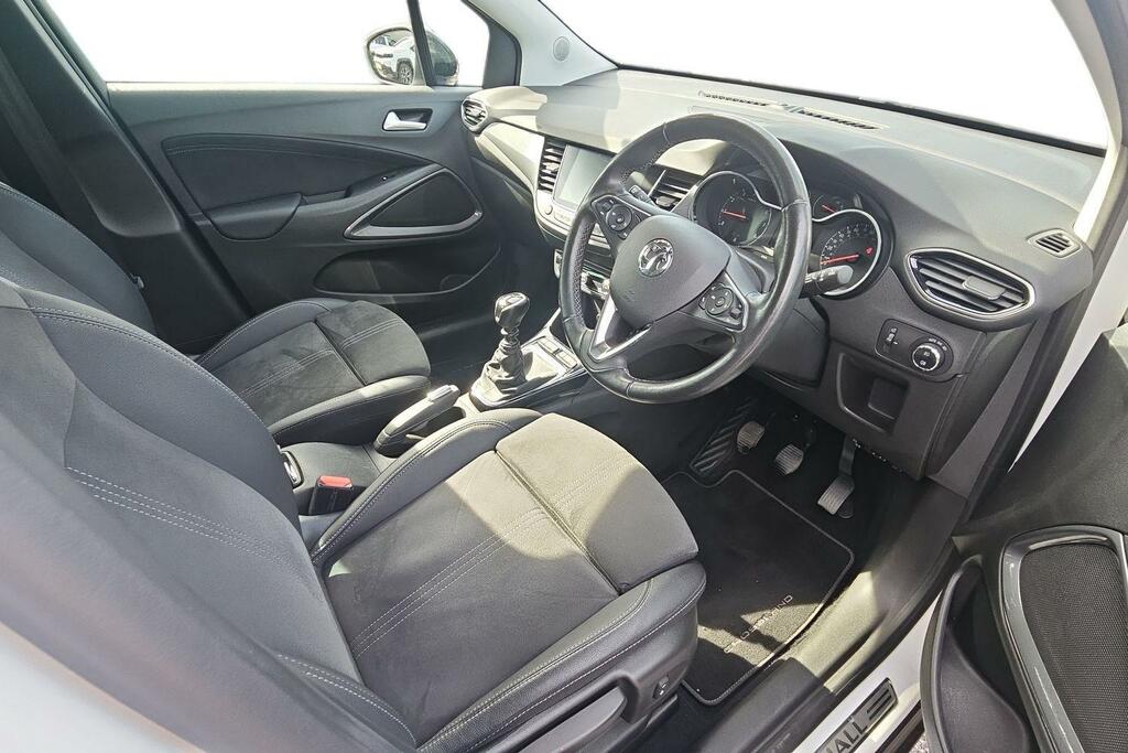Vauxhall Crossland Hatchback Grey #6