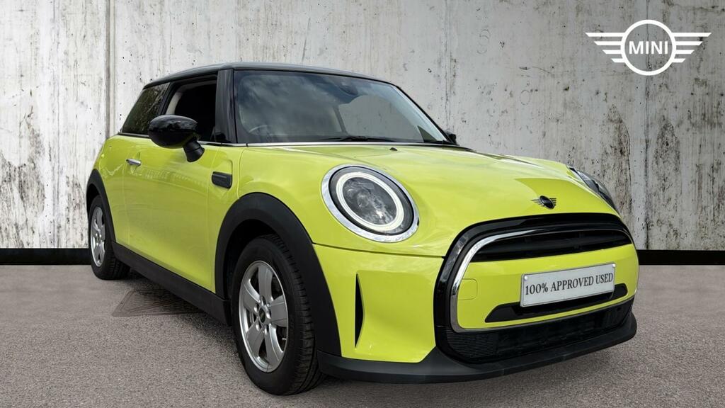 Mini Hatch 3-Door Hatch Cooper Classic Yellow