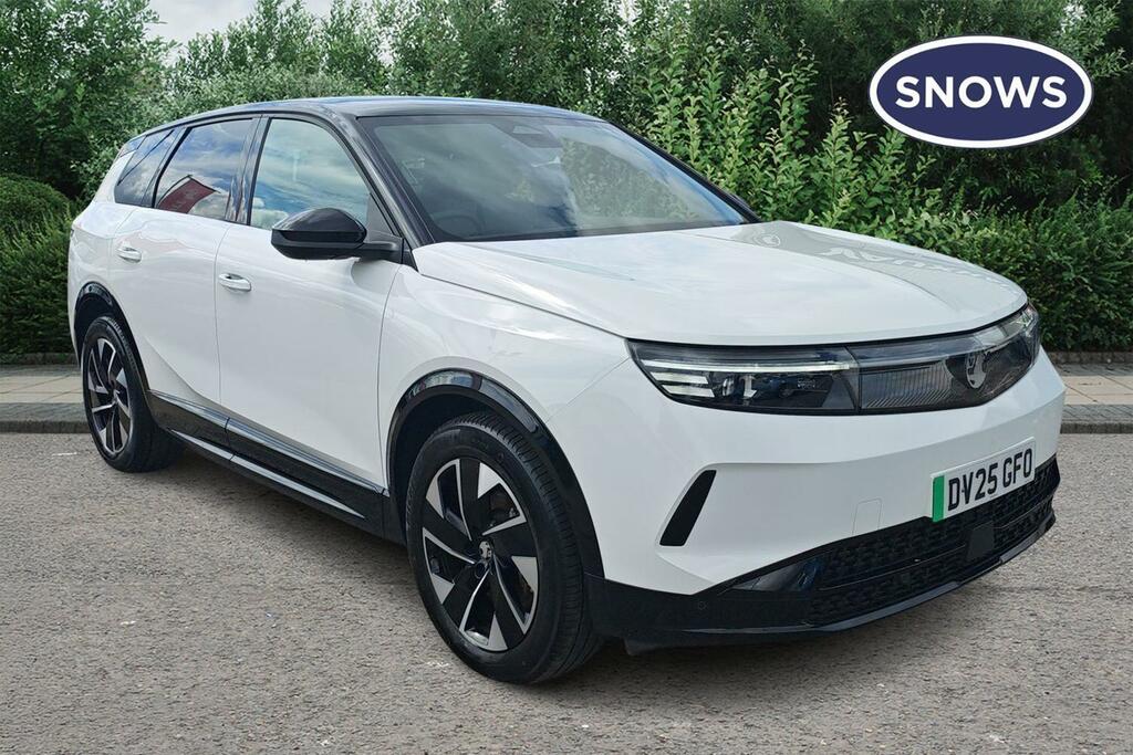 Vauxhall Grandland 73Kwh Gs White