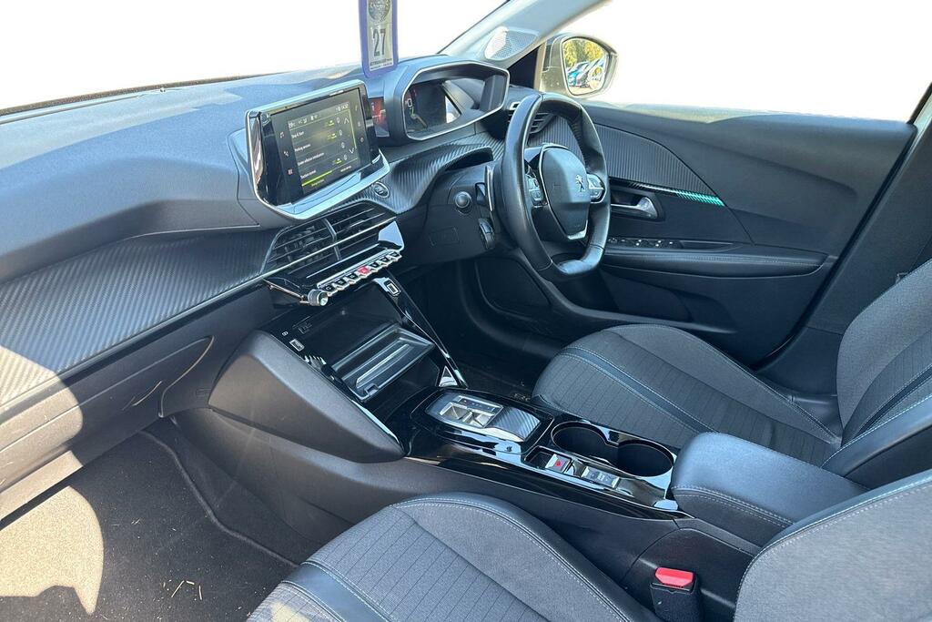 Peugeot 208 1.2 Puretech Allure Premium Eat Euro 6 Ss White #2