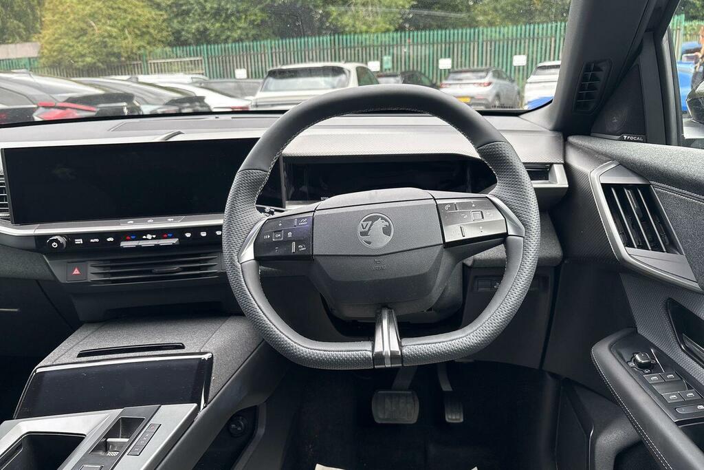 Vauxhall Grandland Hatchback Blue #15