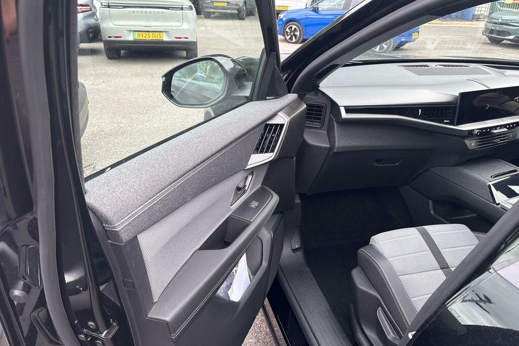 Vauxhall Grandland Hatchback Blue #23