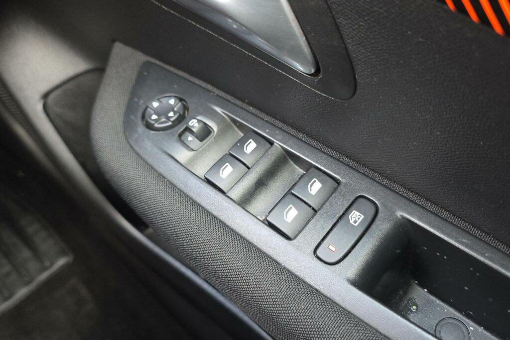 Peugeot 208 Active Premium Grey #27