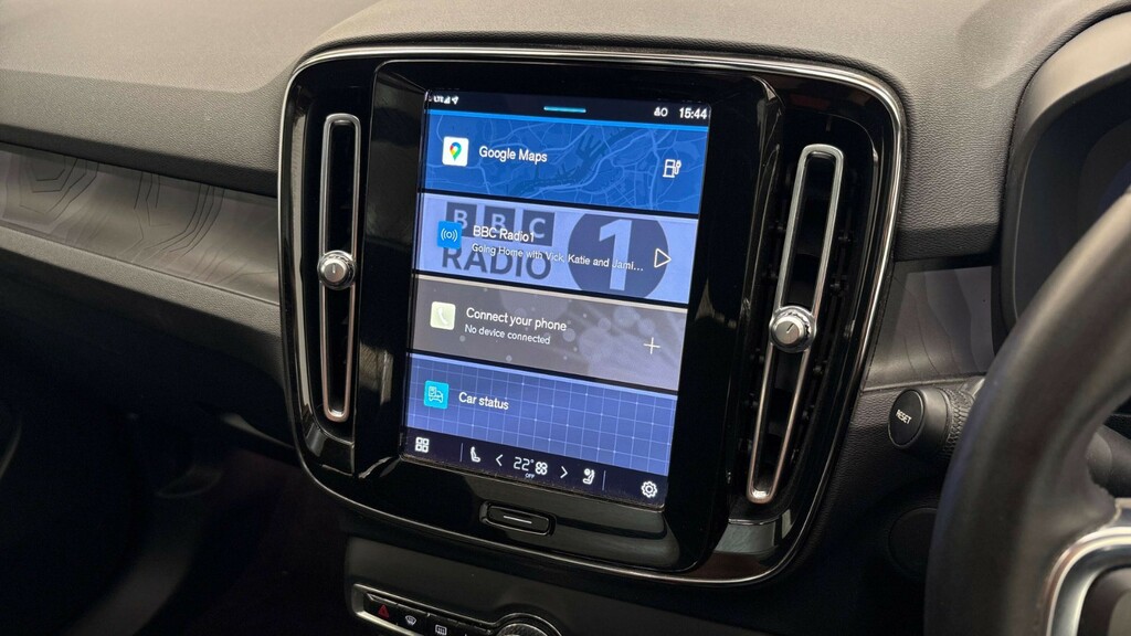 Volvo XC40 R Design Black #9