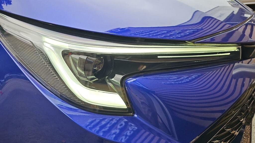 Toyota Corolla Design White #20