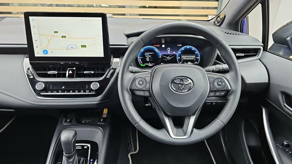 Toyota Corolla Design White #7