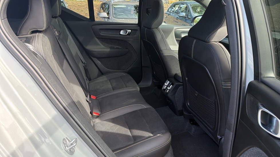 Volvo XC40 Ultimate, B4 Mild Hybrid, Dark Grey #6